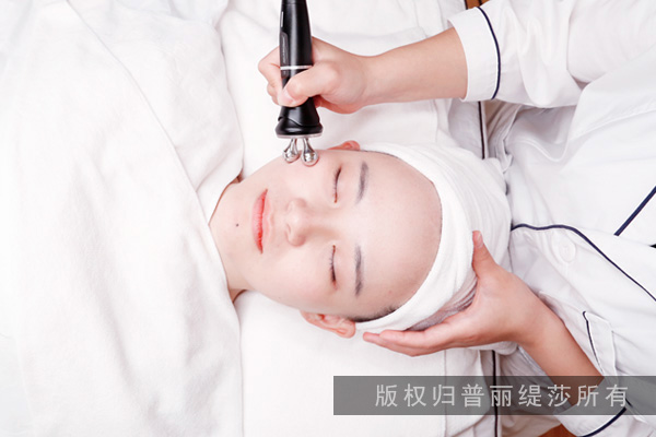  美容院销售如何成功压单 这些话术请记牢